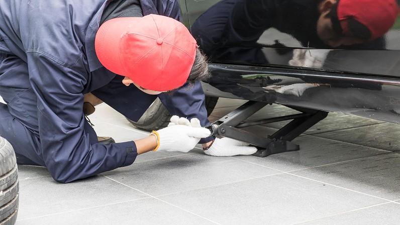 7 Reasons You Should Hire Trusted Professionals for Panel Beating